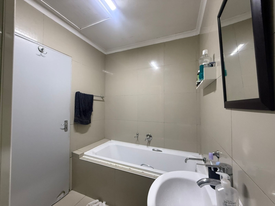 2 Bedroom Property for Sale in Hamilton Estate Western Cape